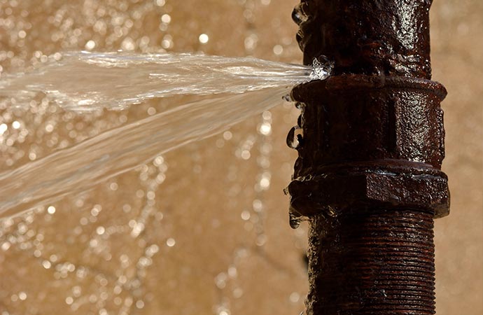 water pipe leak service